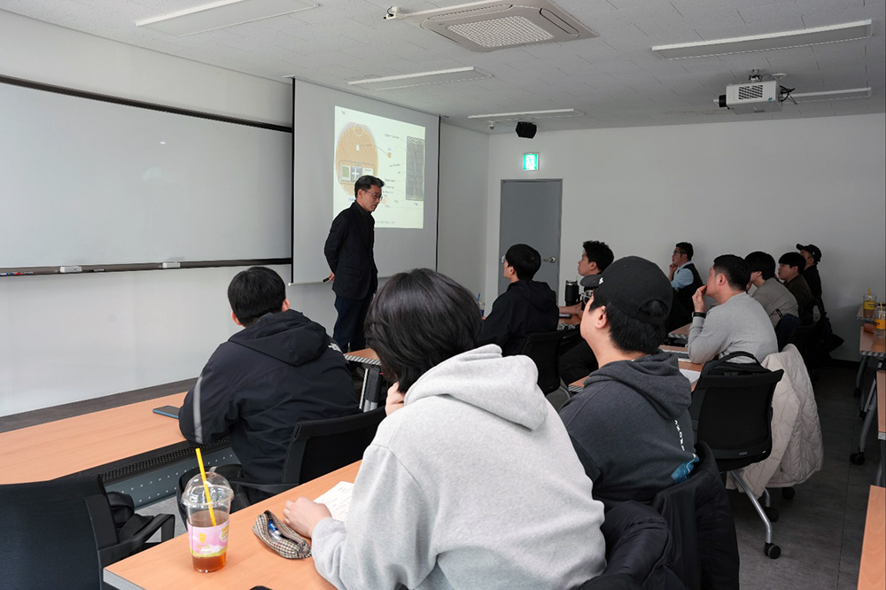 반도체산업 현업선배와 평택대학교 첨단산업 인재양성 부트캠프사업단 취업준비중인 참여 졸업생과의 만남, 프로그램 개최