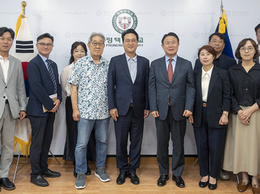 안민석 경기도교육감, 평택대학교 방문… 지역교육 발전 위한 협력 방안 논의 대표이미지